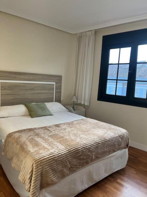 Villa Casa Con Terraza En El Casco Betanzos Esterno foto